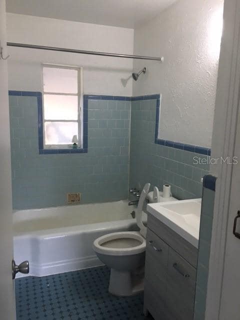 Building Photo - 4123 W San Nicholas St