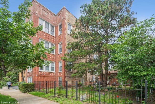 Building Photo - 8949 Skokie Blvd