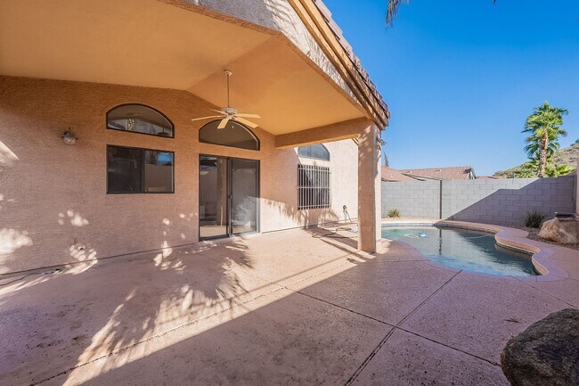 Building Photo - Phoenix Gem: 4 Bedrooms, Pool, and Prime L...