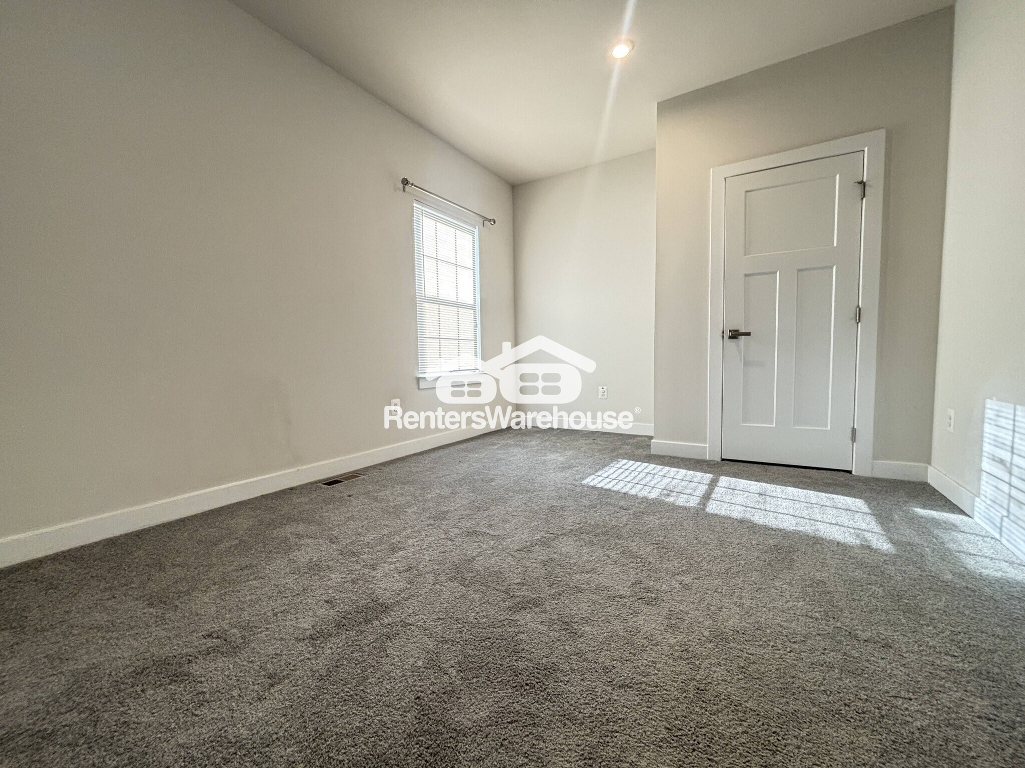 Building Photo - 2471 Vineyard Spgs Wy