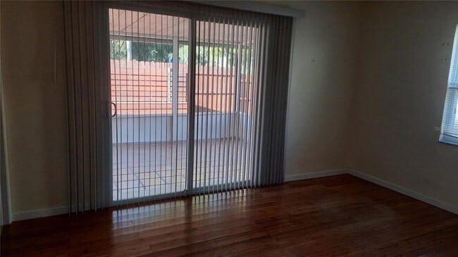 Building Photo - 1333 Bender Ave