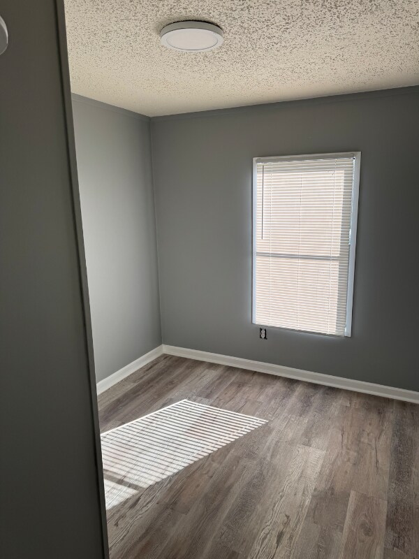 Building Photo - 924 W 49th St