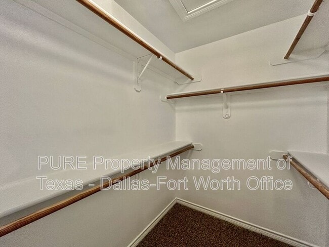 Building Photo - 4008 Cottage Park Ct
