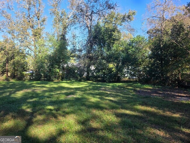 Building Photo - 8 Ronnie Ave