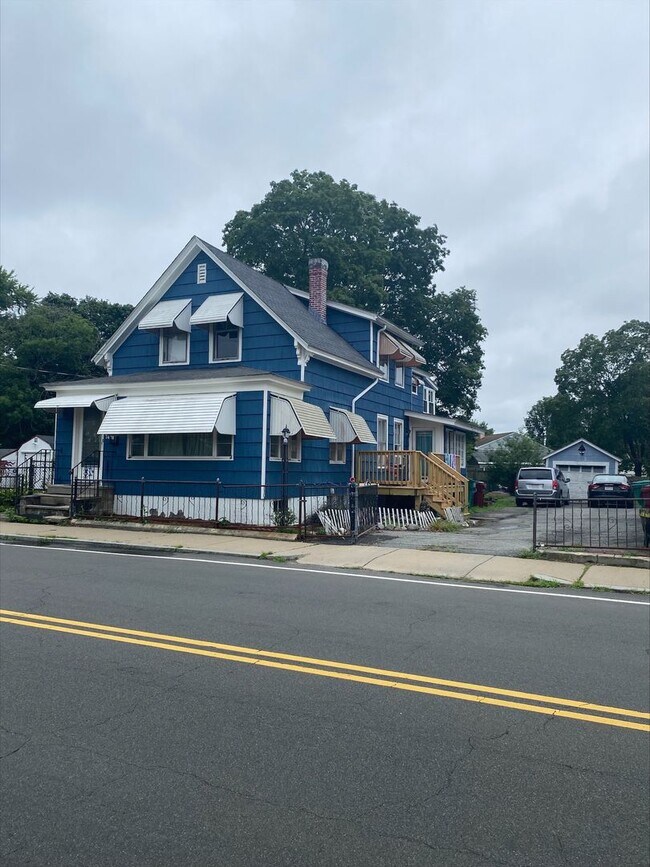 Primary Photo - 74 Carlisle St