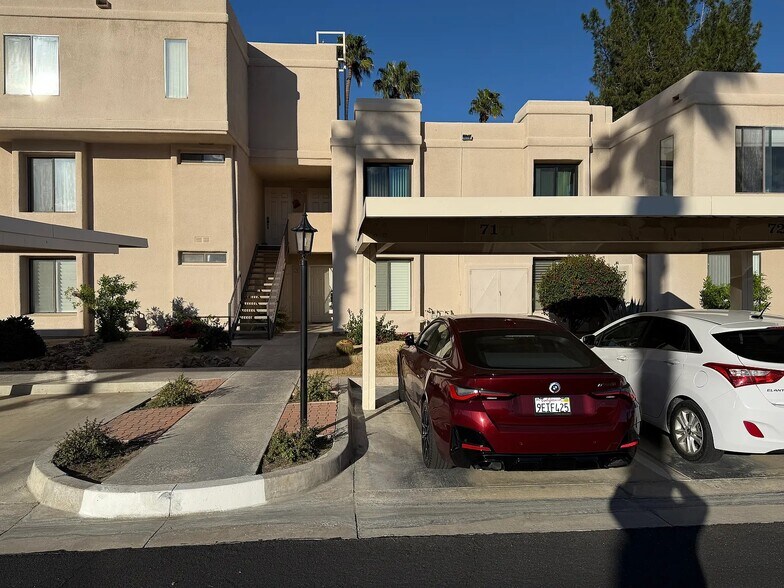 Building Photo - 35200 Cathedral Canyon Dr
