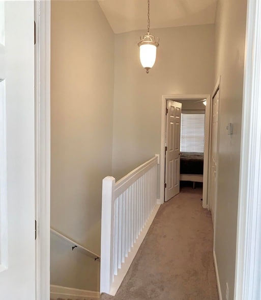 Building Photo - 466 Doane Way