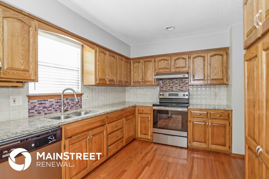 Building Photo - 1330 N Anne Shirley Dr