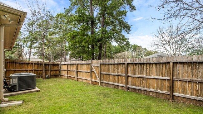 Building Photo - 11226 Glenforest Dr