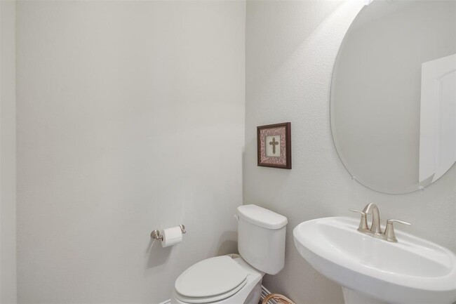 Building Photo - 311 Maxwell Way