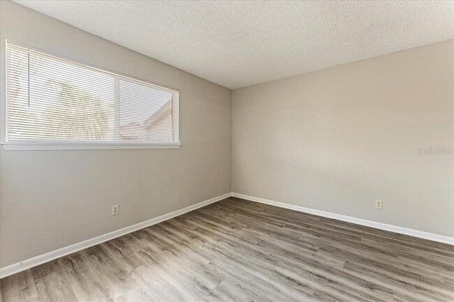 Building Photo - 6332 Newtown Cir