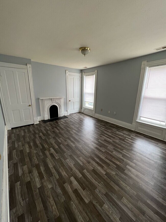 Building Photo - TMC - 1139