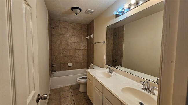 Building Photo - 1806 Vernal Glen Cir