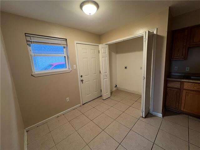 Building Photo - 3508 Pakenham Dr