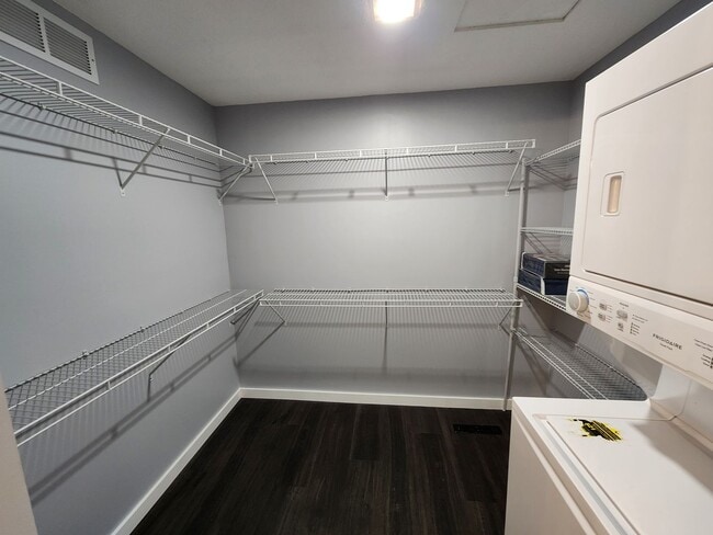 Building Photo - Beautiful 3-bedroom, 2-bathroom home in Be...