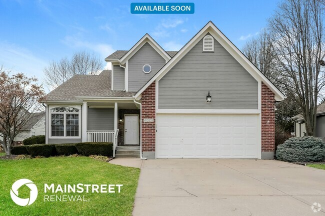 Building Photo - 4028 SW Chatham Dr