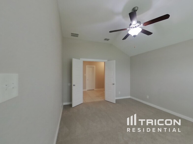 Building Photo - 10547 Pablo Way