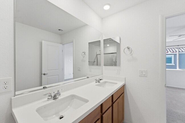 Building Photo - Three-Bedroom House For Rent!