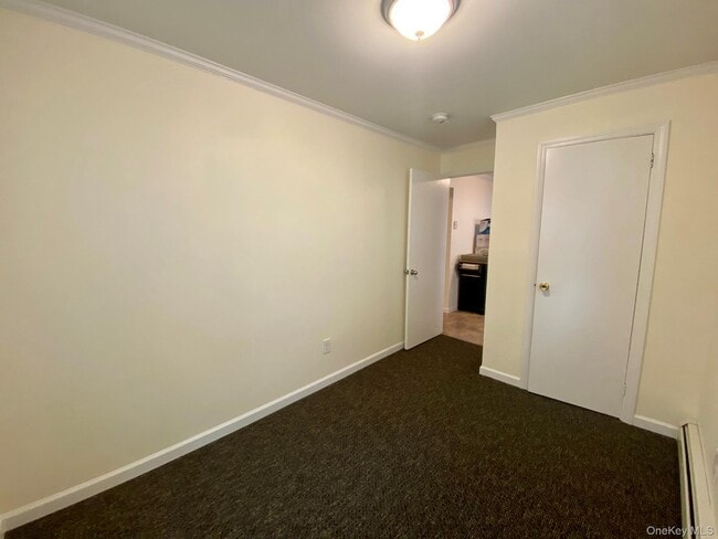 Building Photo - 26 Poplar St