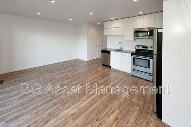 Building Photo - 50 Frey Pl