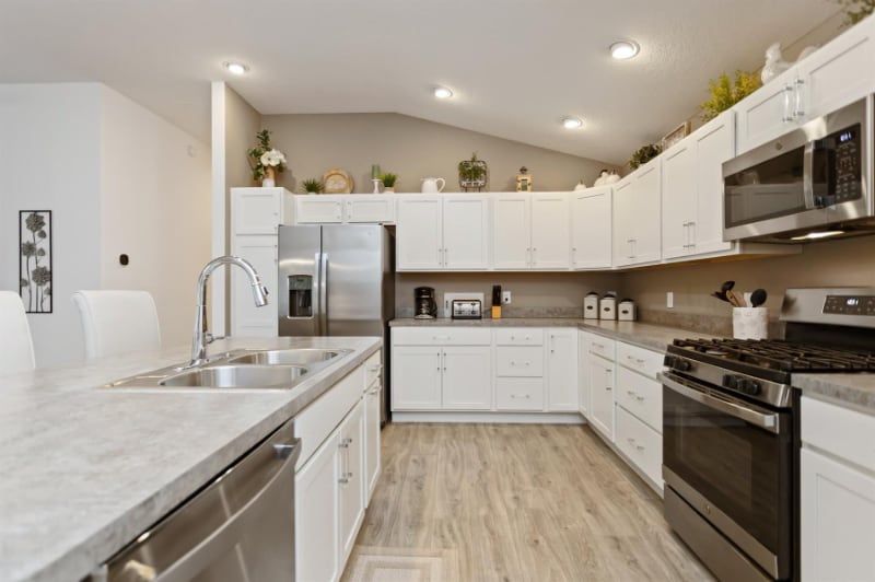 Building Photo - 5745 Gillespie Ln