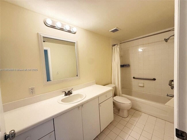 Building Photo - 50 Menores Ave