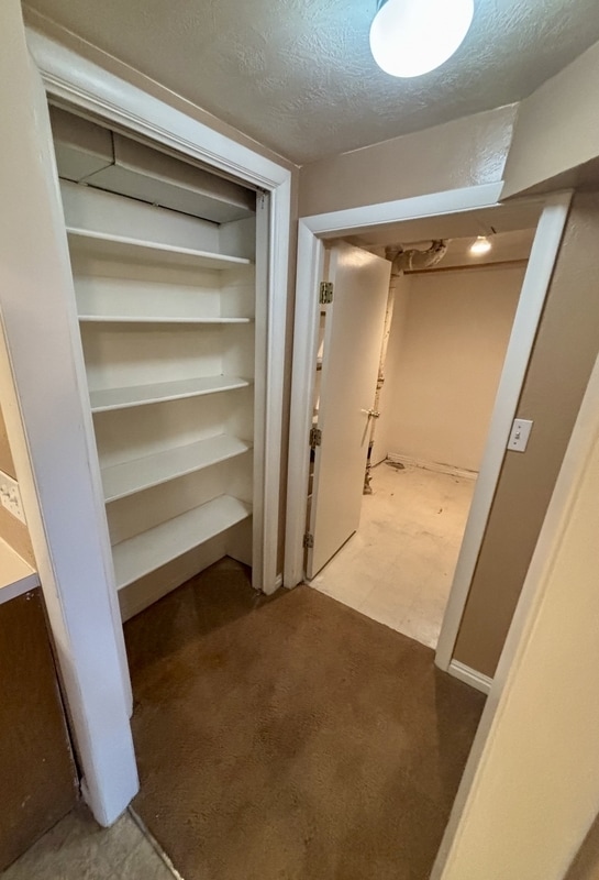 Building Photo - 979 W 100 S