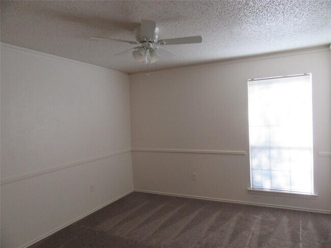 Building Photo - 11311 Audelia Rd