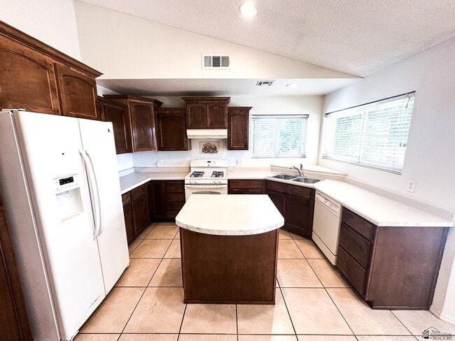 Building Photo - 3555 W 15th Ln