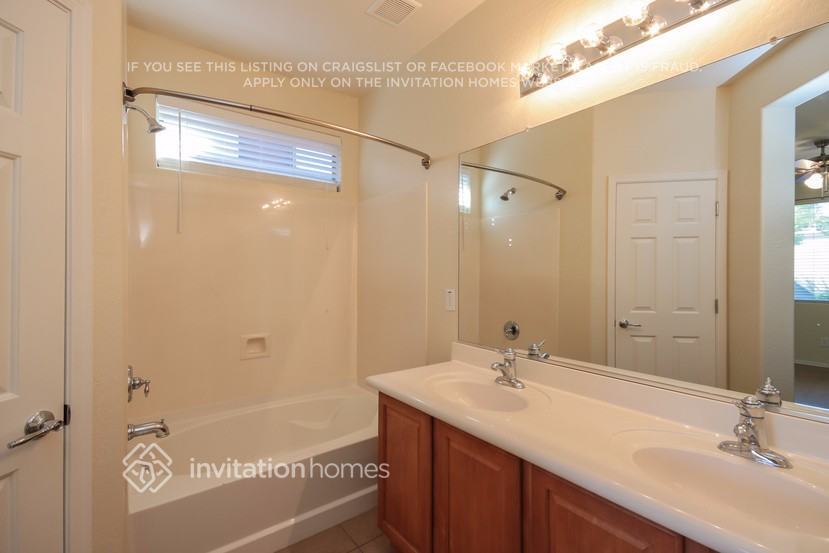 Building Photo - 3736 W Ghost Flower Ct