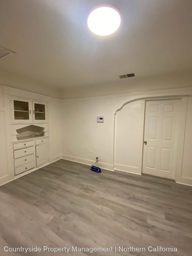 Building Photo - 2 br, 1 bath House - 3418 Stanislaus St