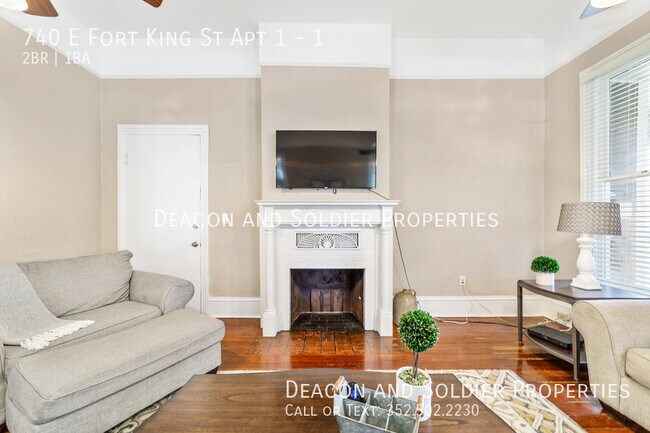 Building Photo - 740 E Fort King St