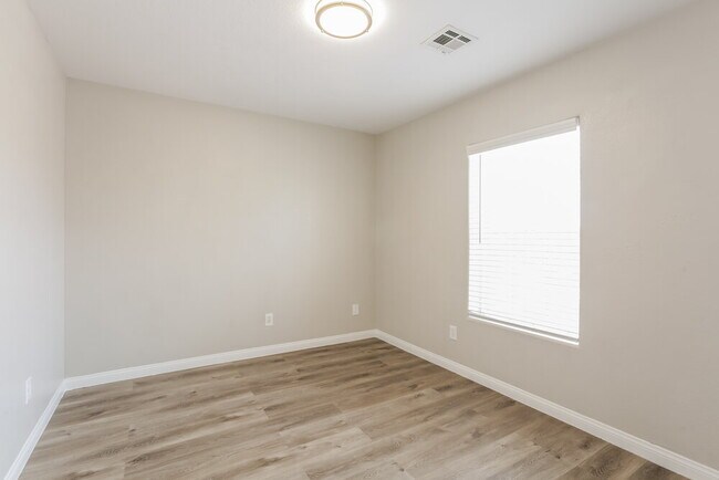 Building Photo - 6728 Boston Tea St