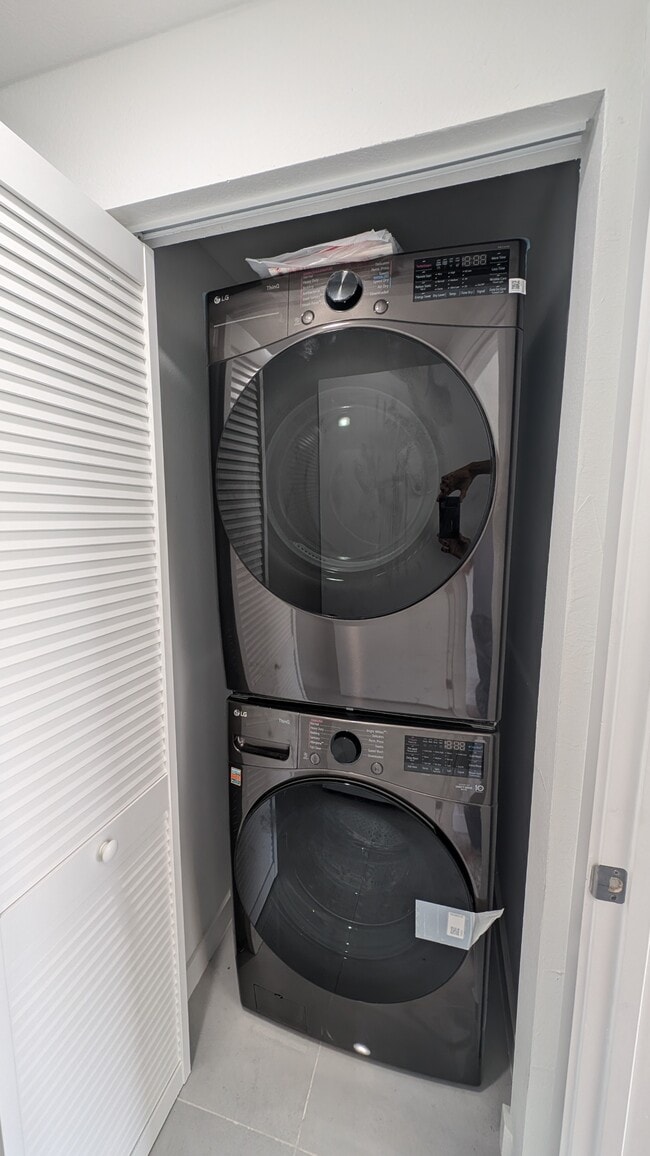 Building Photo - 14559 SW 261st St