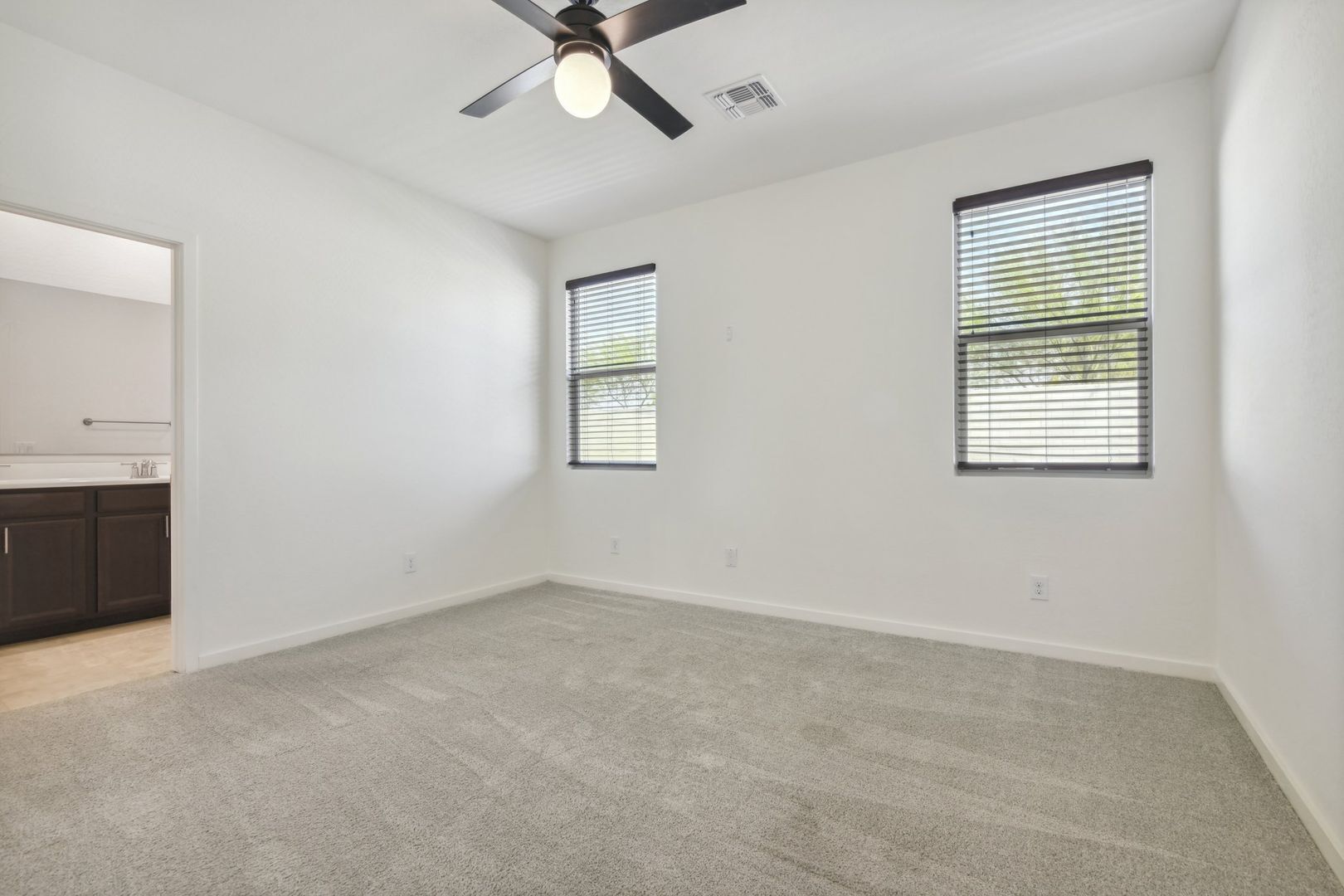 Building Photo - 18666 Puget Ave