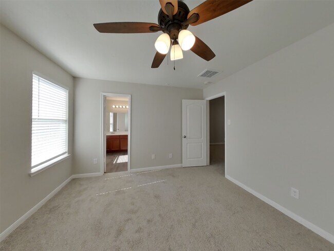 Building Photo - 7914 Moss Springs Ct