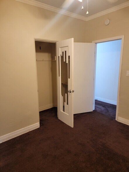 Building Photo - 3837 W 27th St