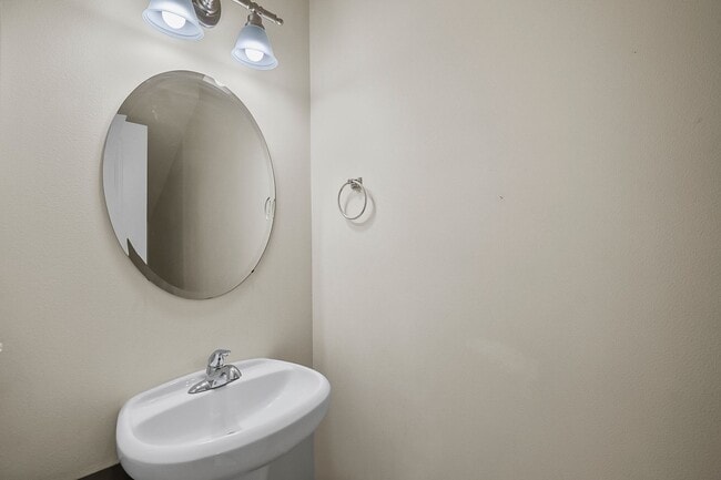 Building Photo - Lake Stevens~Amber Skyline