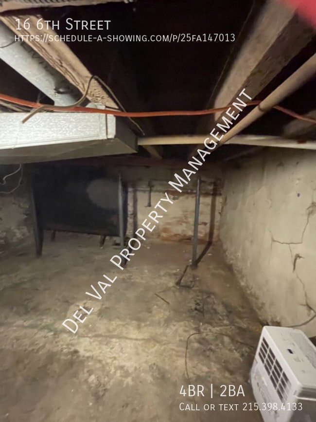 Building Photo - 16 6th St