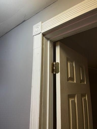 Building Photo - 758 S Huth Rd