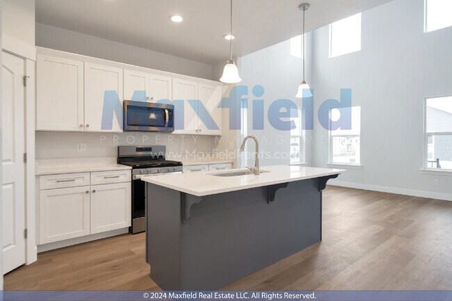 Building Photo - END UNIT - EV Ready - 3BD 2.5 BA 2GA