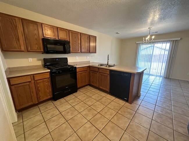 Building Photo - 760 Bear Grass Ct SW