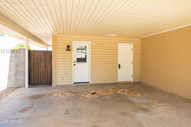 Building Photo - 3809 N 85th Pl