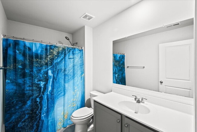 Building Photo - For Rent: Modern 4-Bedroom Home with Priva...