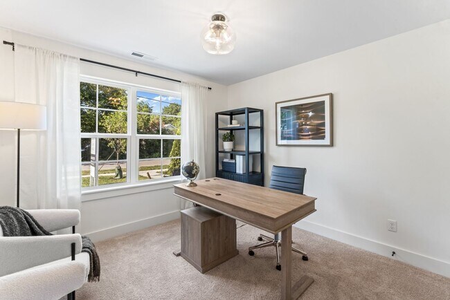 Building Photo - 3BR 3.5 BA townhome with 2 car garage in Madison, gated community, Close to I-65/Rivergate PET FR...