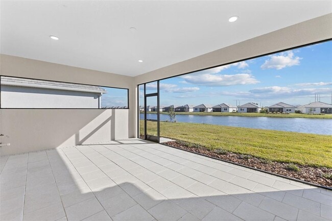 Building Photo - 8071 Slipway Dr