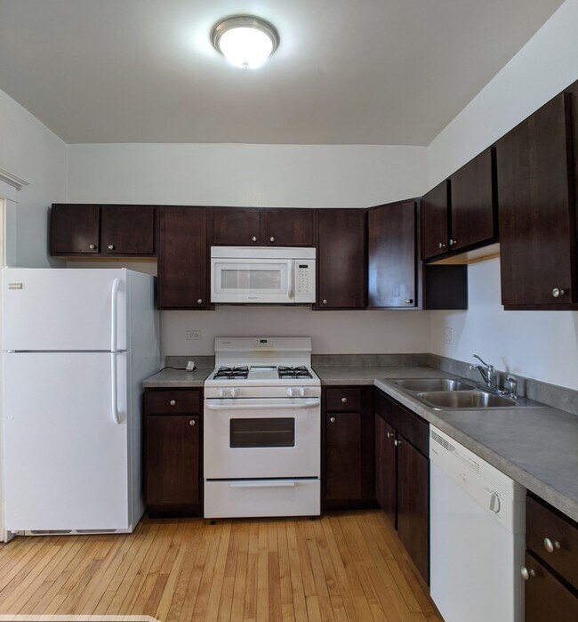 Building Photo - 2915 W George St