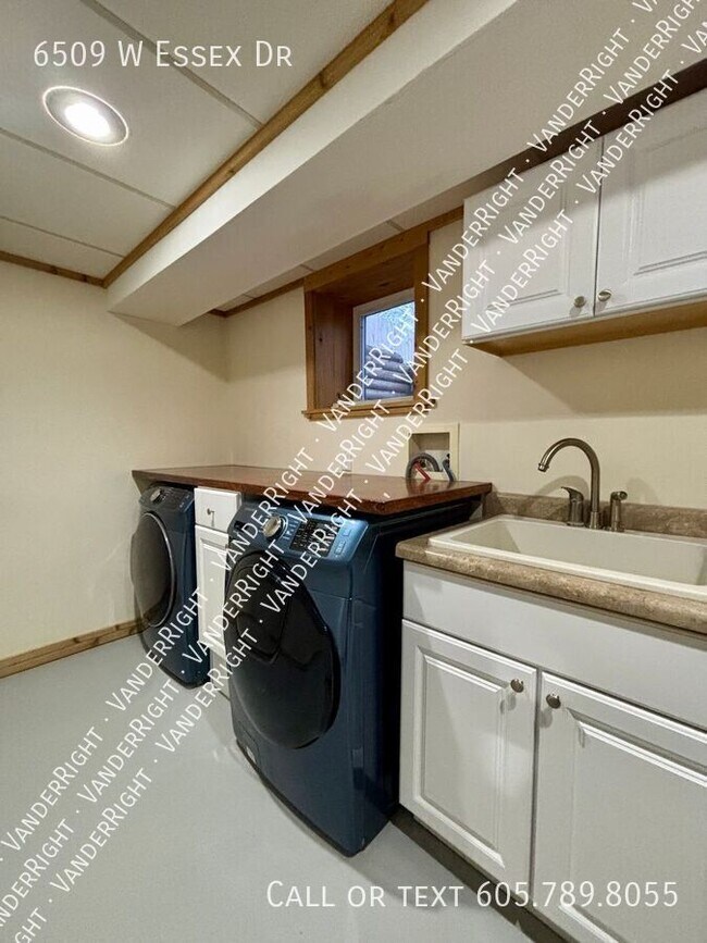 Building Photo - 6509 W Essex Dr