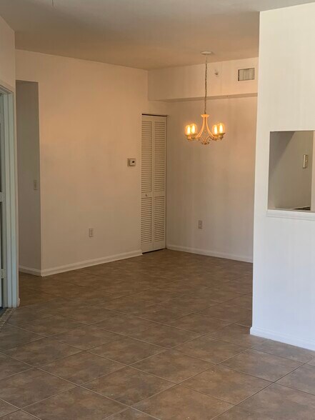 Building Photo - 1235 Reserve Way