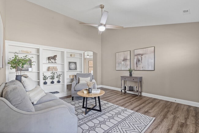 Building Photo - 5990 Tamarack Dr